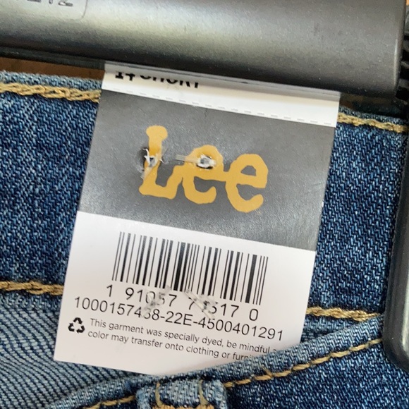 Lee relaxed fit mid rise straight leg jean 14 short - Picture 11 of 16